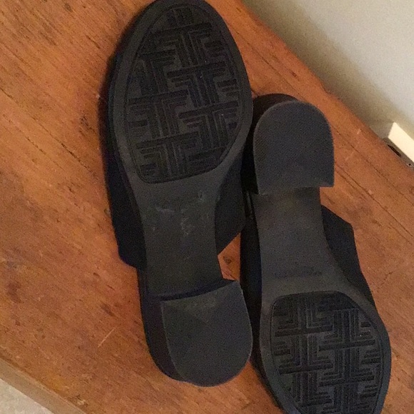 Black Tahari slip in sandals. - Picture 3 of 3